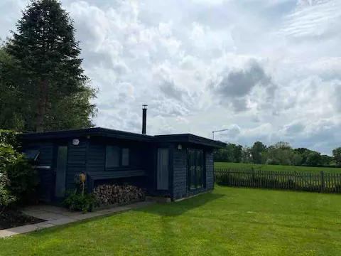 Room Mainwaring Road in Over Peover