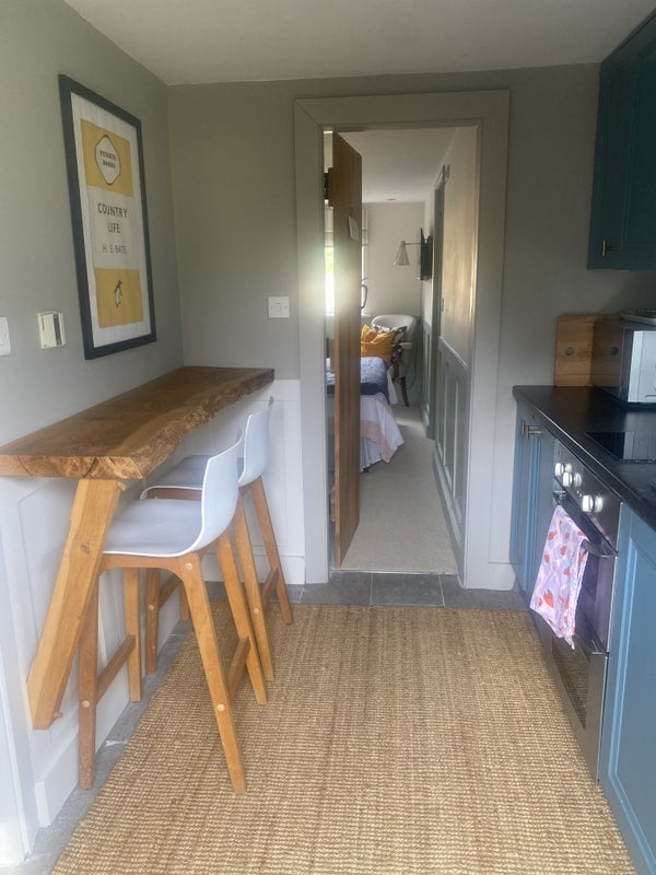 Room Mainwaring Road in Over Peover
