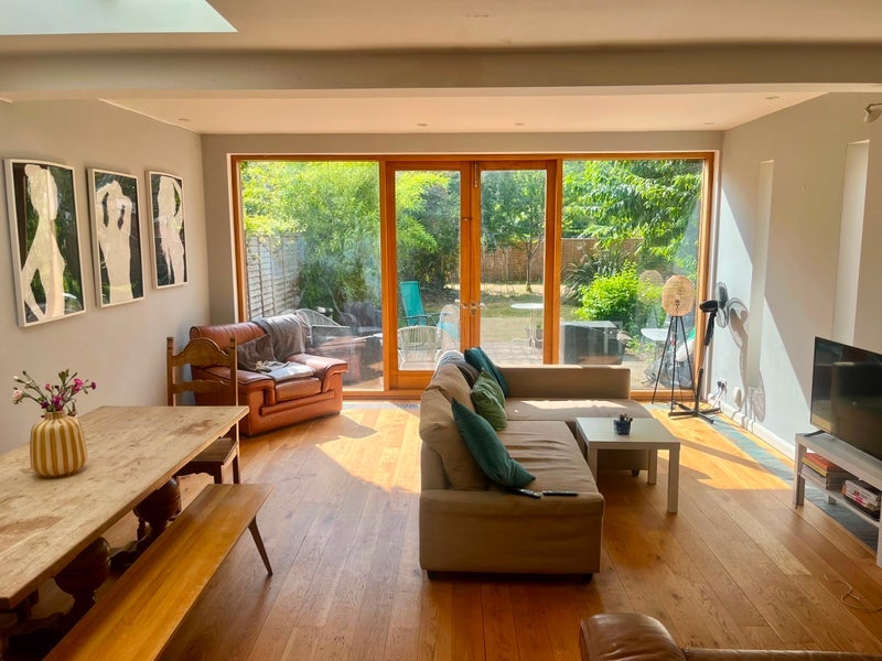 Room Leander Road in Greater London
