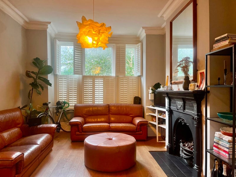 Room Leander Road in Greater London