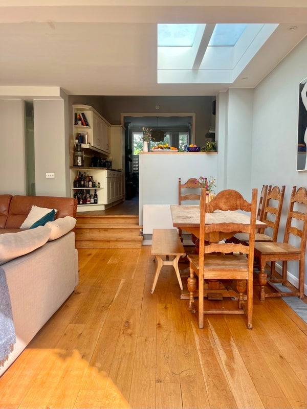 Room Leander Road in Greater London
