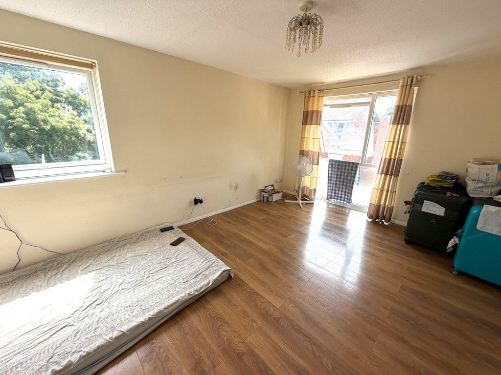 Flat Archery Close in Greater London