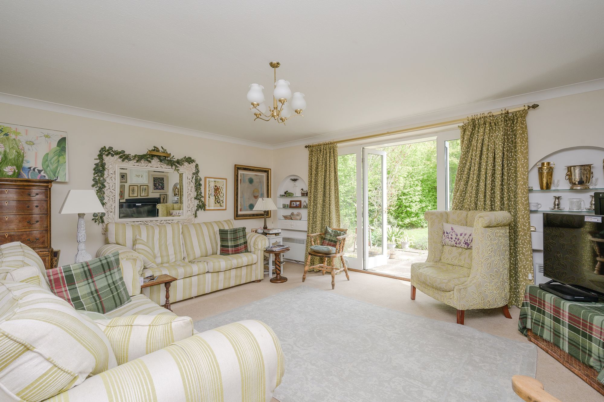 House Fairmile Lane in Cobham