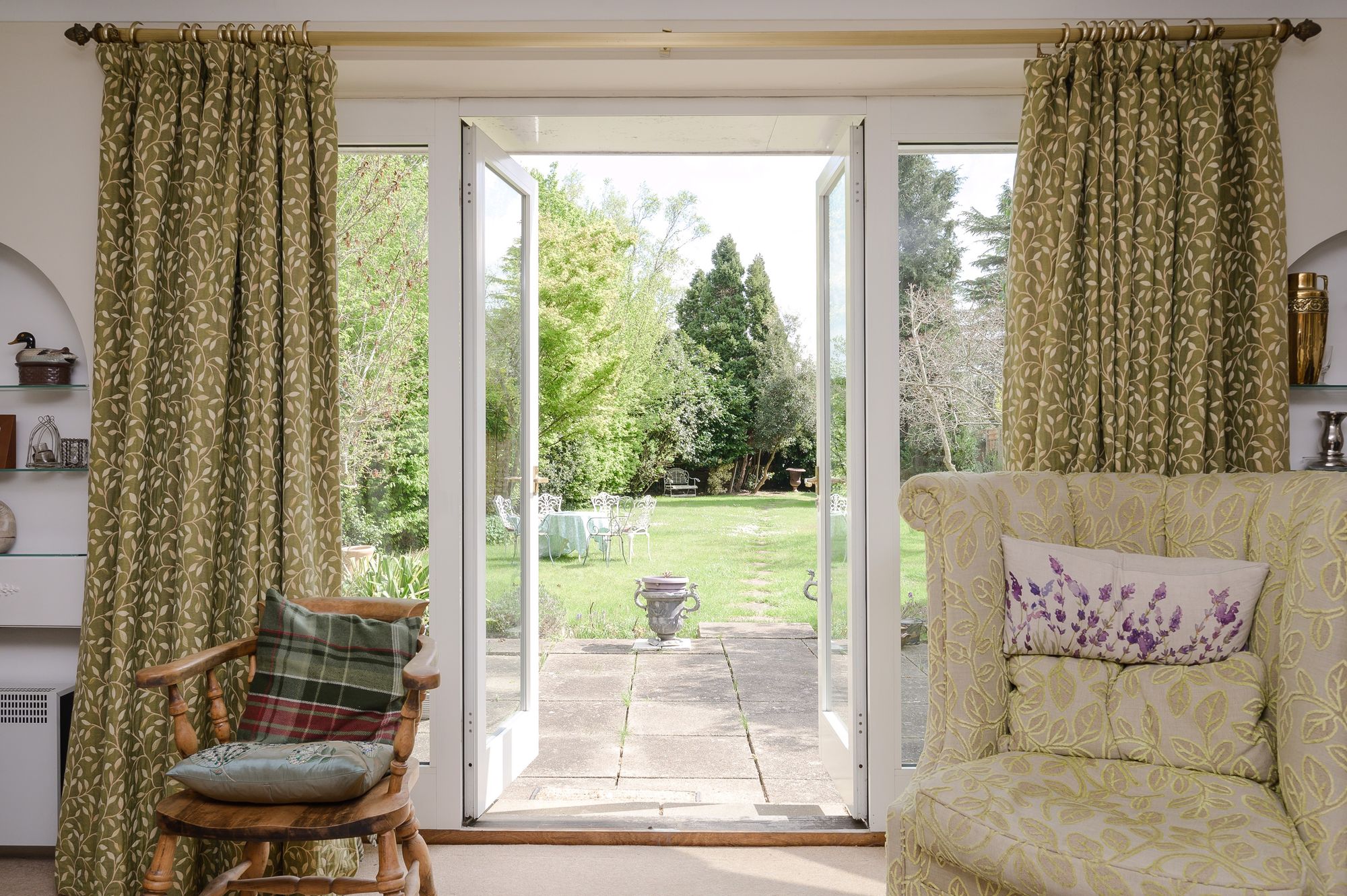 House Fairmile Lane in Cobham