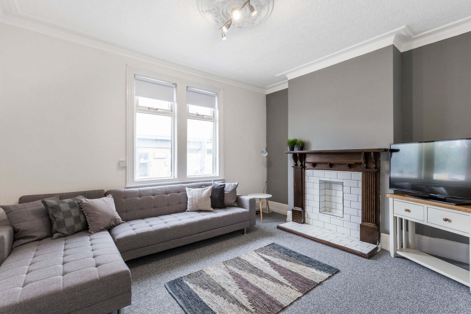 Room Cross Quarry Street in Leeds