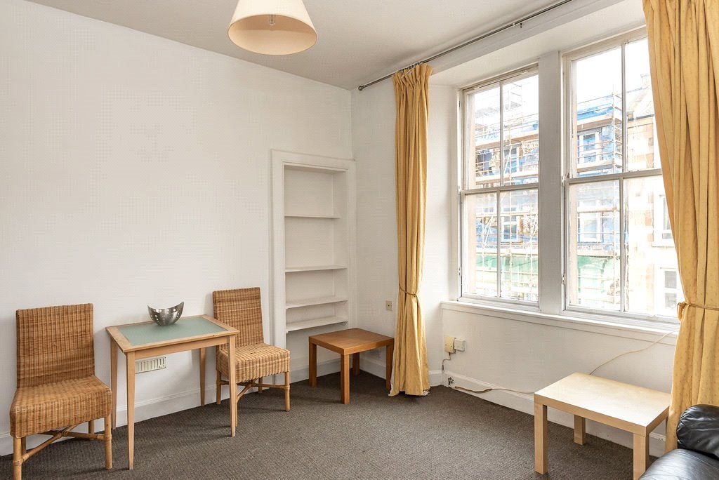 Flat Caledonian Place in City of Edinburgh
