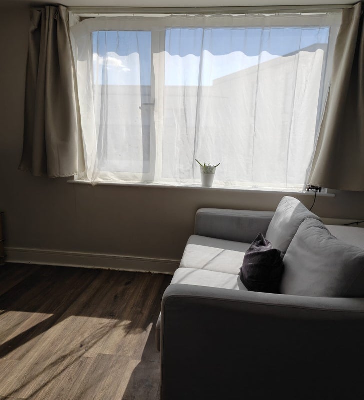 Room Lett Road in Greater London