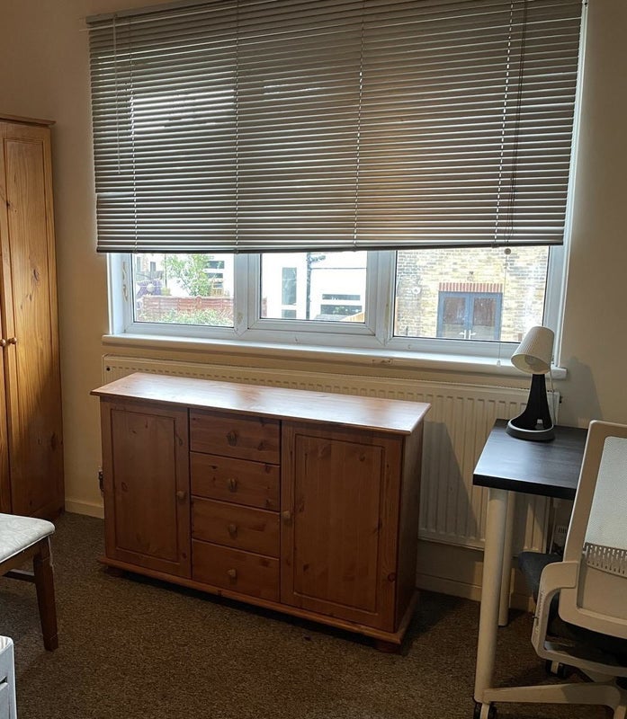Room Glenforth Street in Greater London