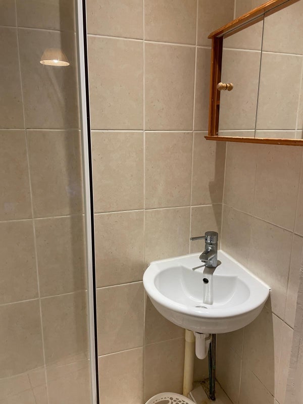 Room Glenforth Street in Greater London