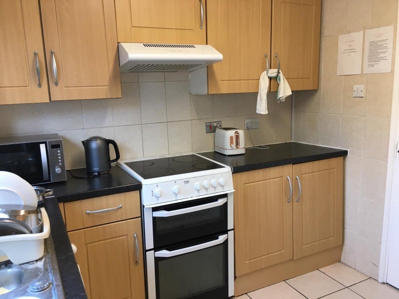 Room Glenforth Street in Greater London
