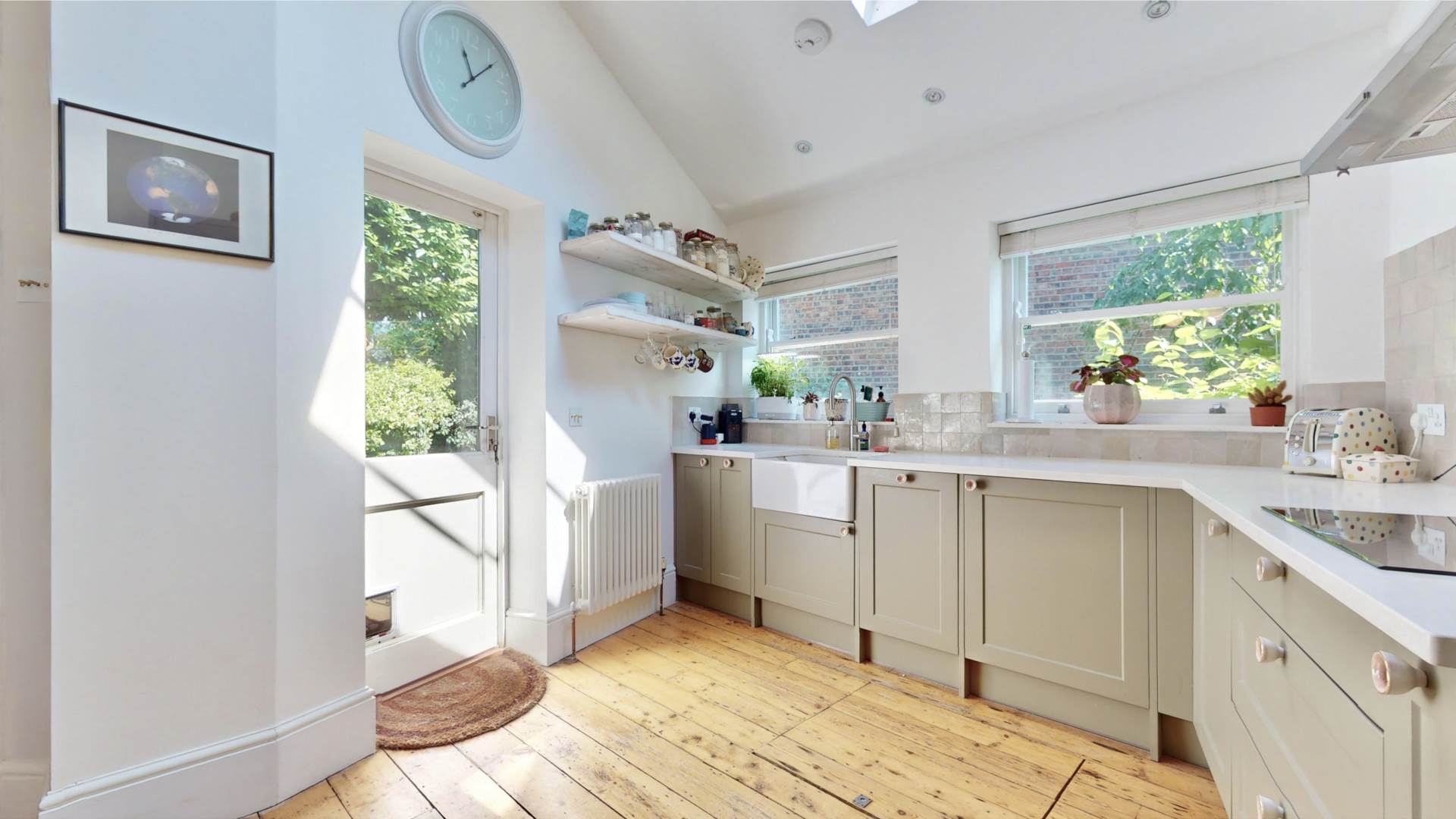 Flat Langdon Park Road in Greater London