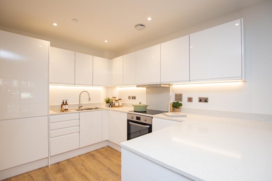 Flat Manorfield in Ashford