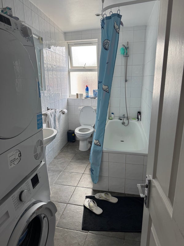 Room Broad Lane in Greater London