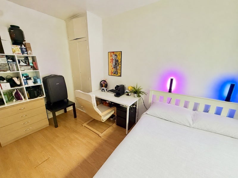 Room Crisp Road in Greater London