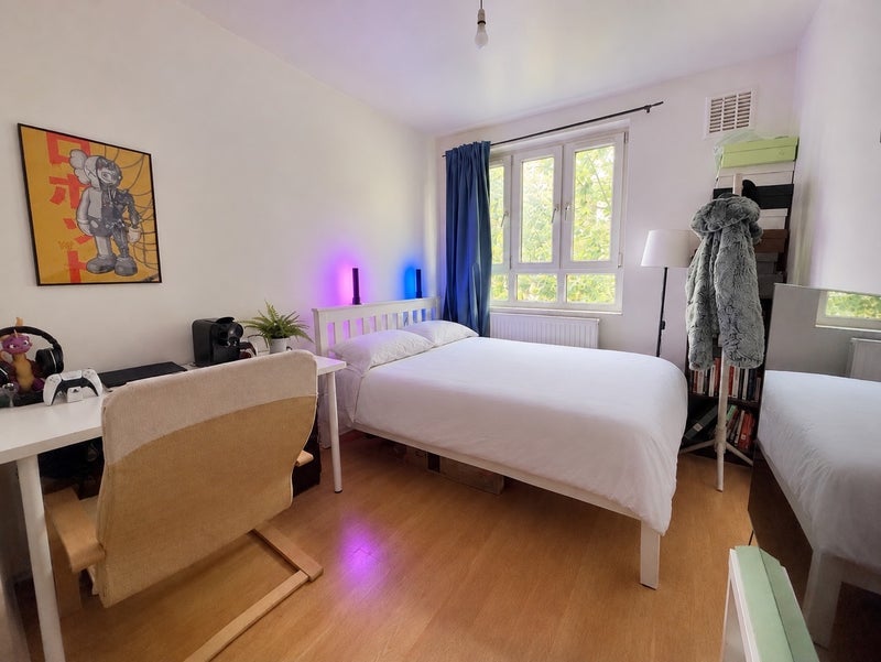 Room Crisp Road in Greater London