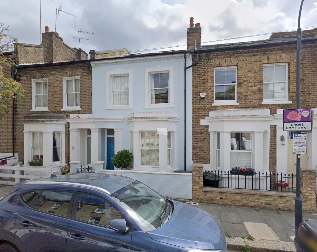 Flat Nasmyth Street in Greater London