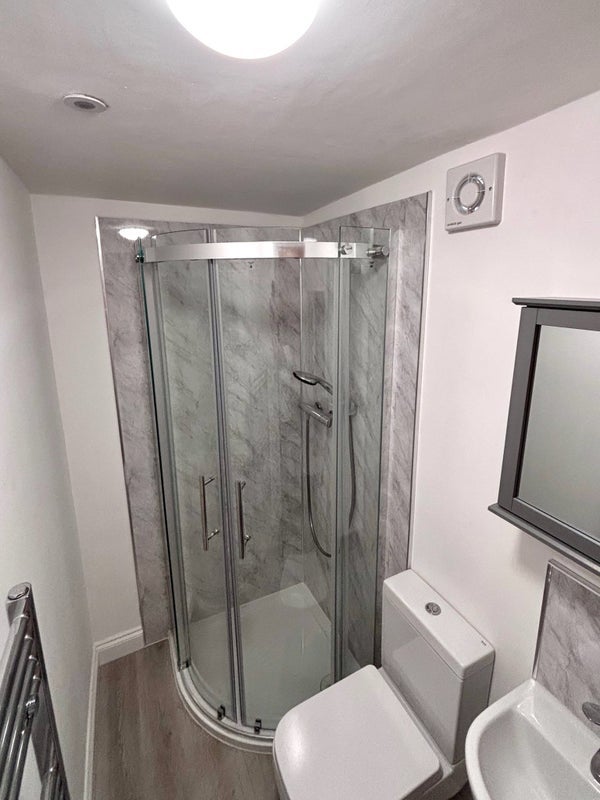 Room Thornhill Place in Maidstone