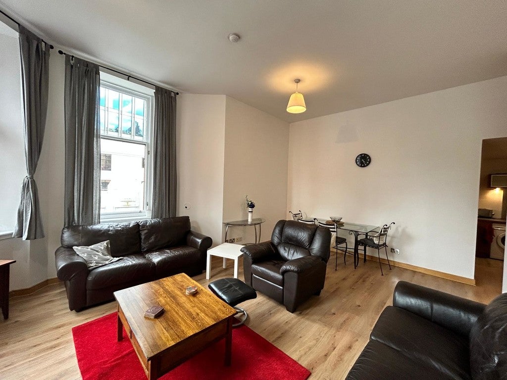 Flat Renfield Street in Glasgow