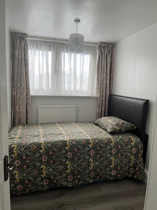 Room Ravenscroft Street in Greater London