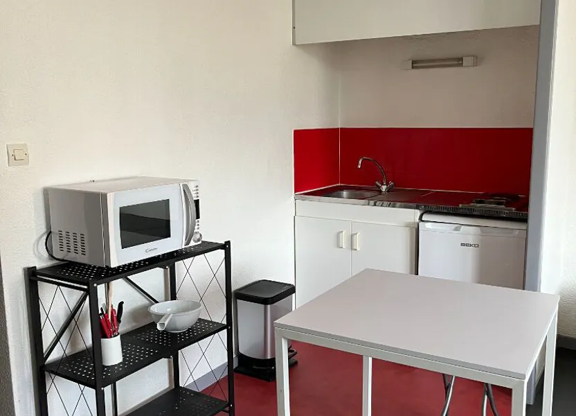 Room Rue Bertran de Born in Limoges