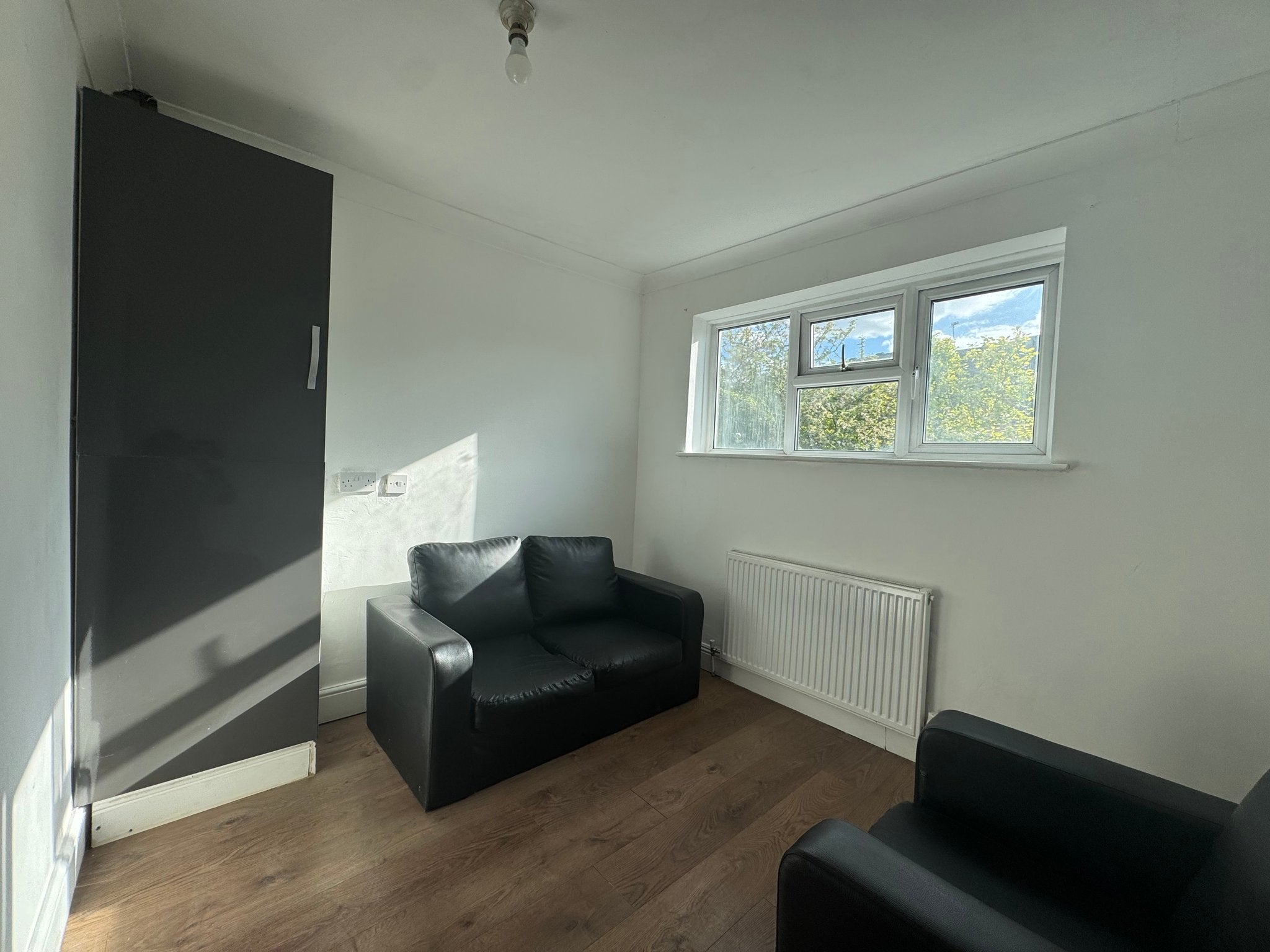 Flat Childeric Road in Greater London