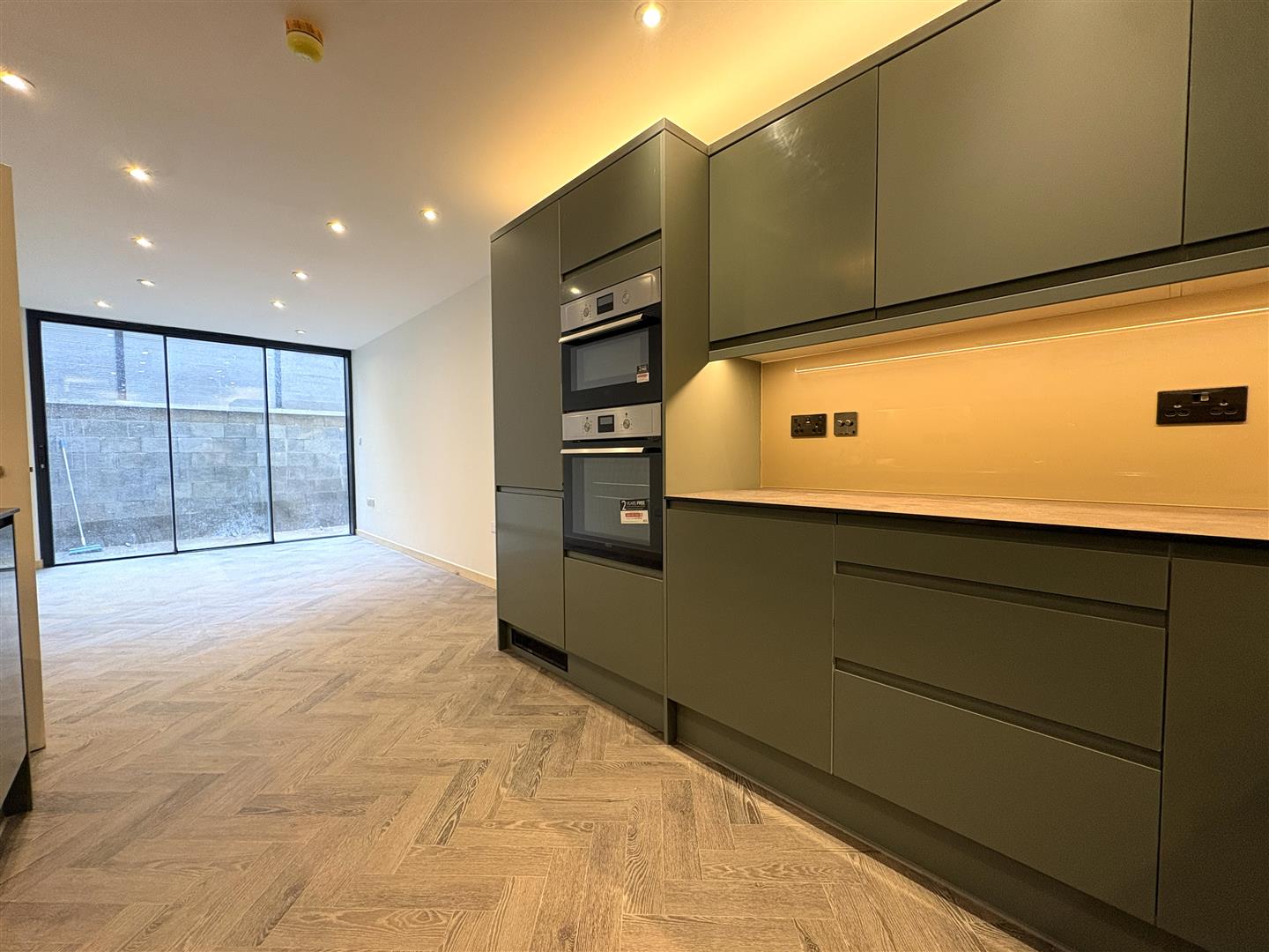 Flat Goldney Road in City of Westminster