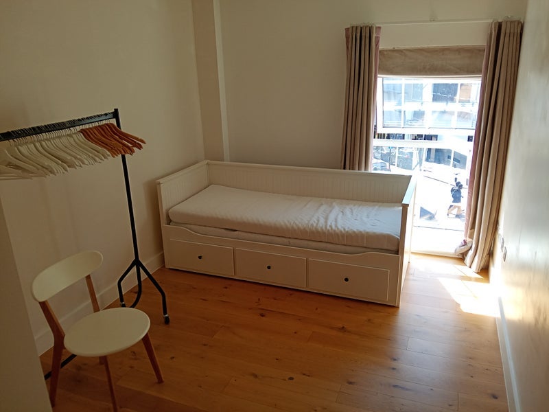 Room Mint Walk in Greater London