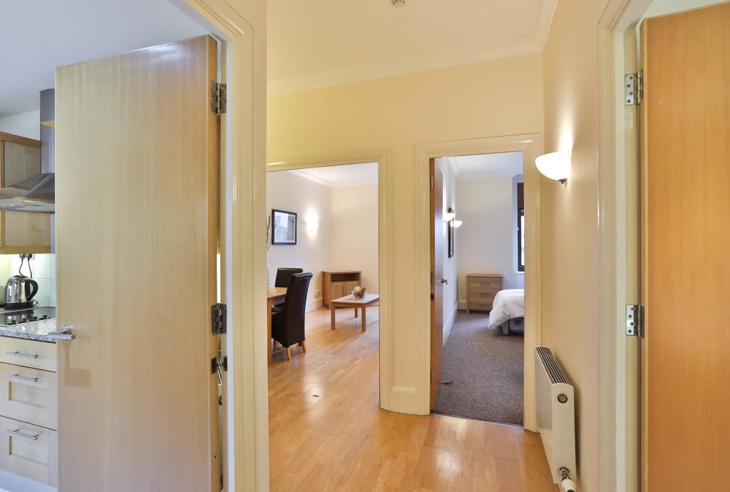 Flat Hatfields in Greater London