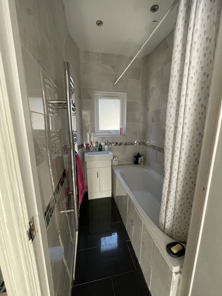 Room Park Avenue in Greater London