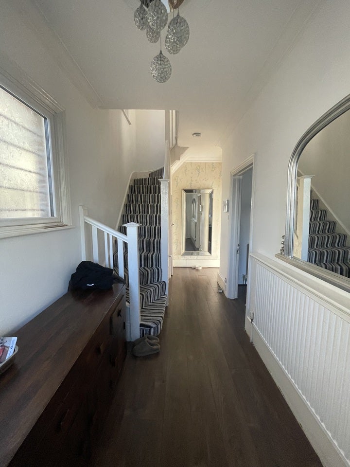 Room Park Avenue in Greater London