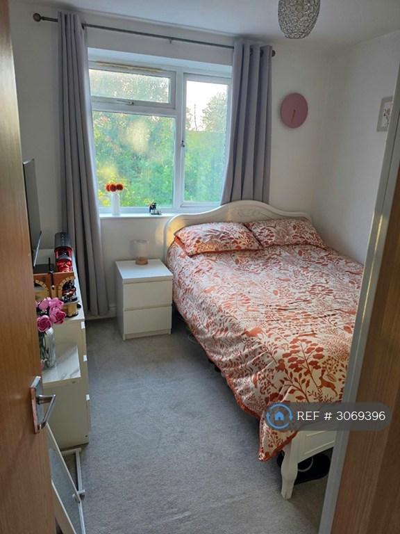Flat Weybridge Close in Fareham