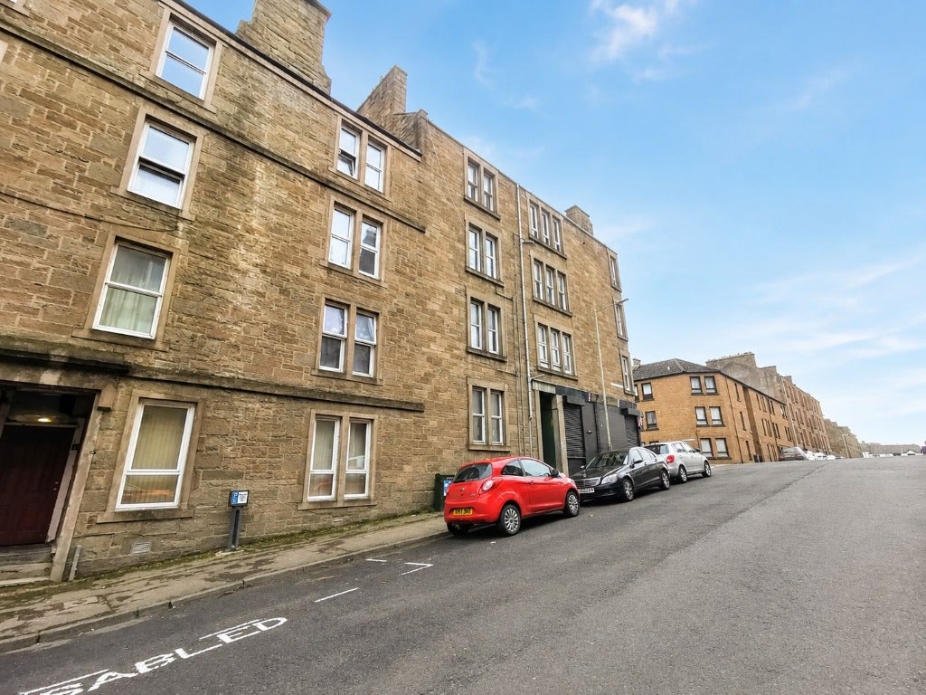 Flat Cleghorn Street in Dundee