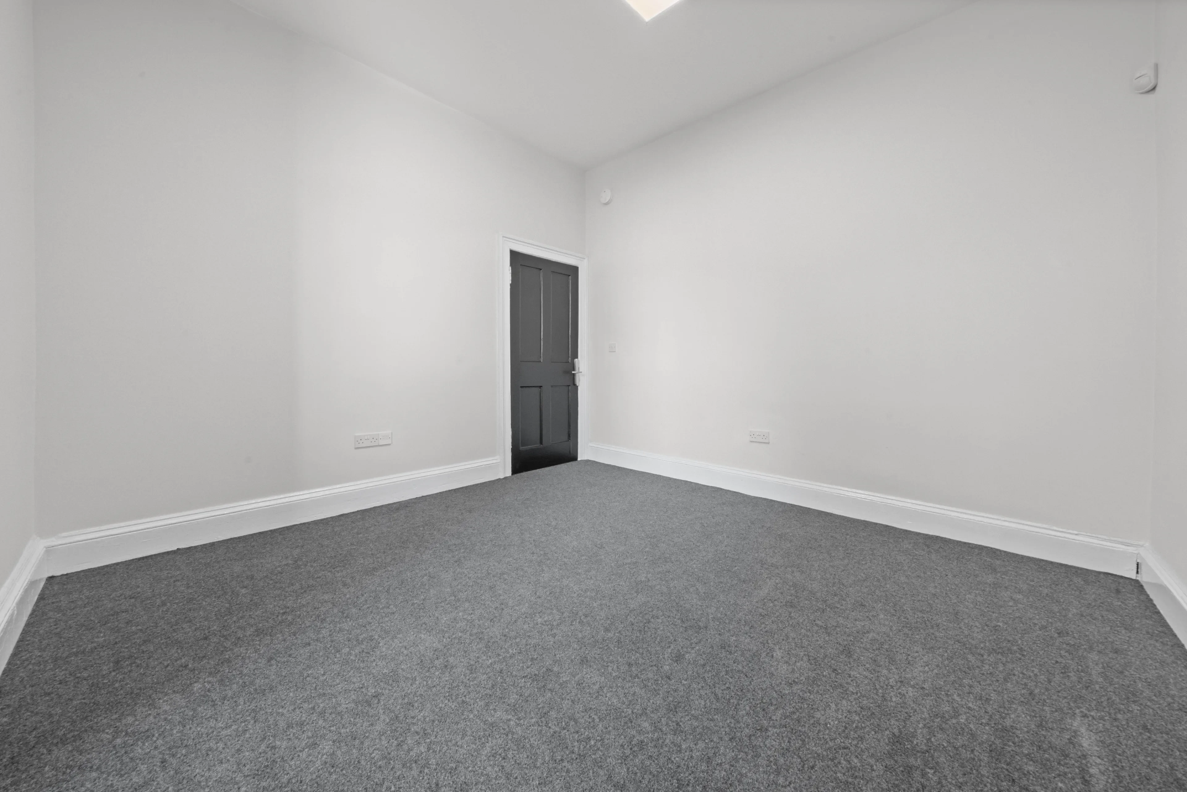 Flat Ardgowan Square in Greenock