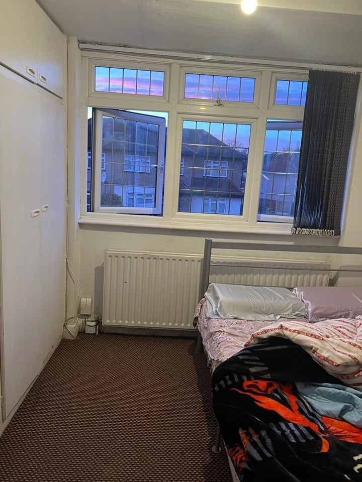 Room Derwent Drive in Greater London