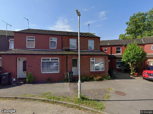House Clayburn Circle in Basildon