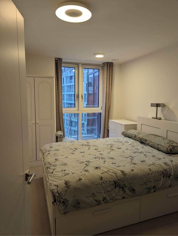 Room Cable Walk in Greater London