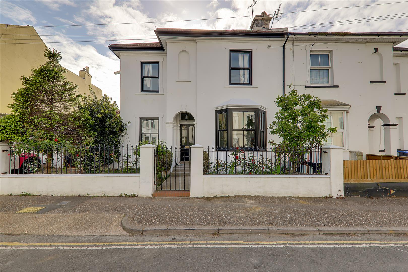 Room Wenban Road in Worthing