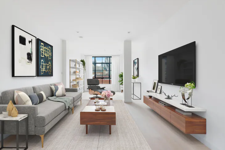 Flat Osborn Street in Greater London