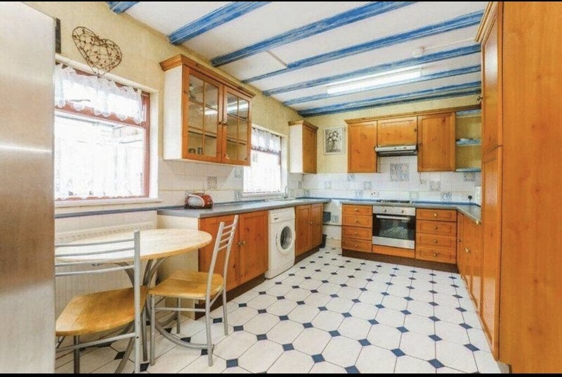 Room Montpelier Gardens in Greater London