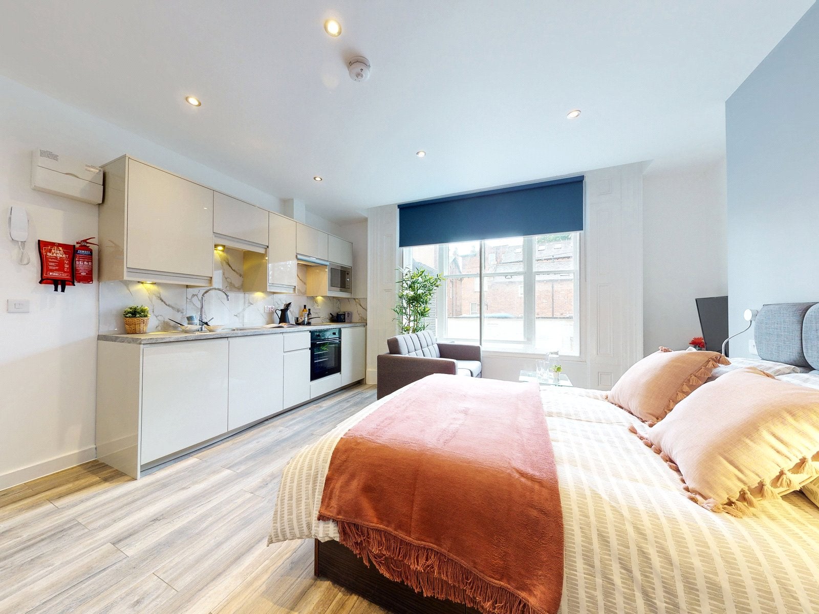 Room Hyde Terrace in Leeds