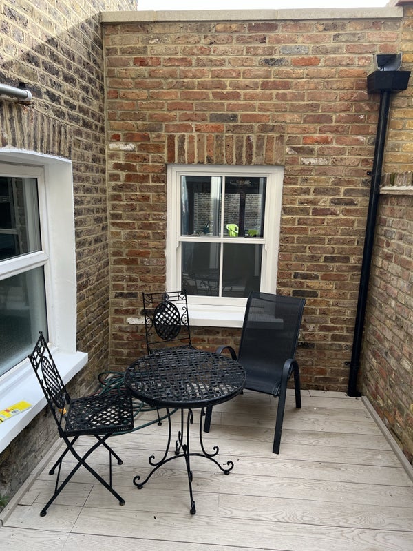 House Shaftesbury Road in Greater London