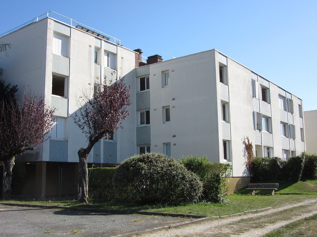 Flat Avenue de la Chenevière in Neuvic