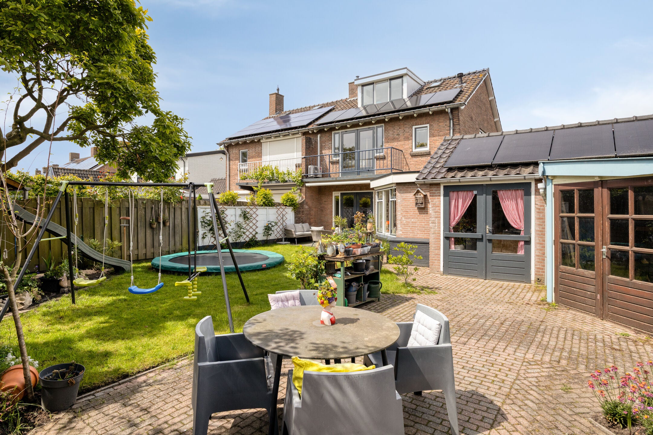 Twee-onder-één-kap te koop: Thorbeckestraat 23, Zaltbommel