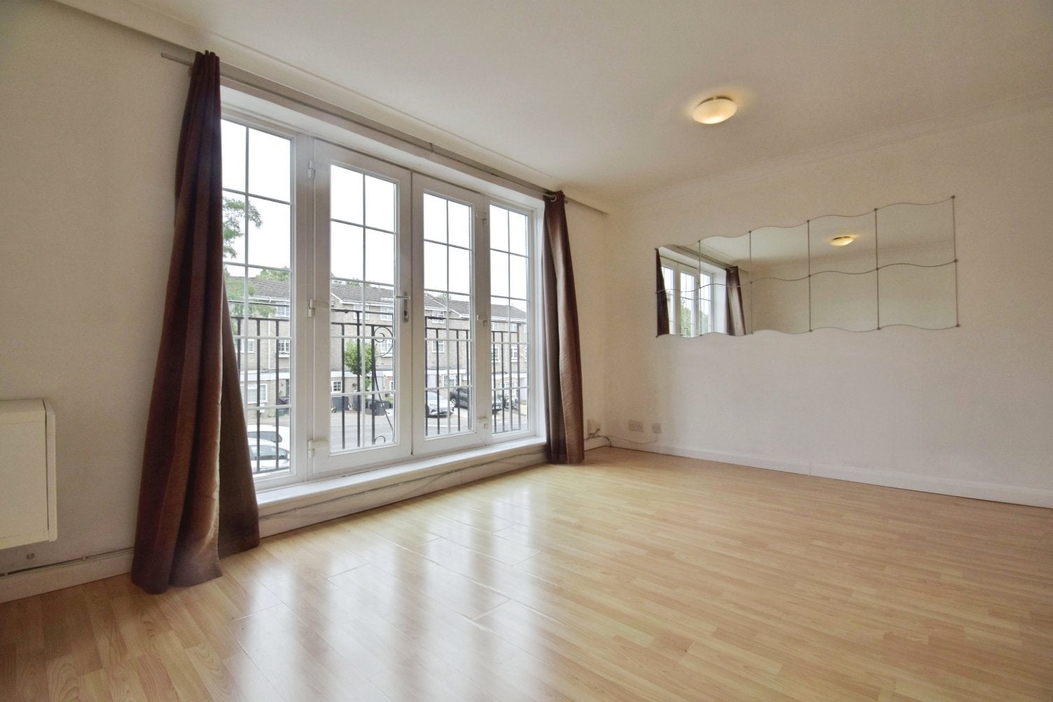 House Park Avenue in Greater London