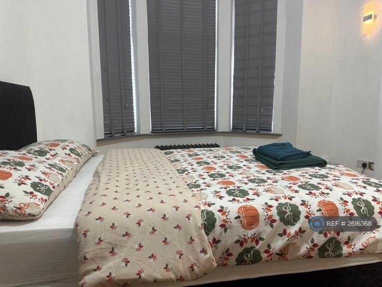 Room Pembroke Street in Salford