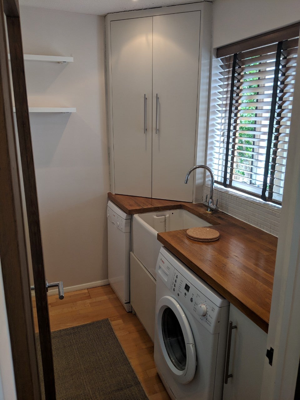 Flat Trenmar Gardens in Greater London