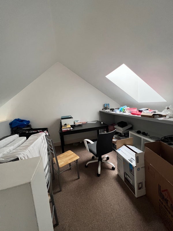 Room Field Street in Salford