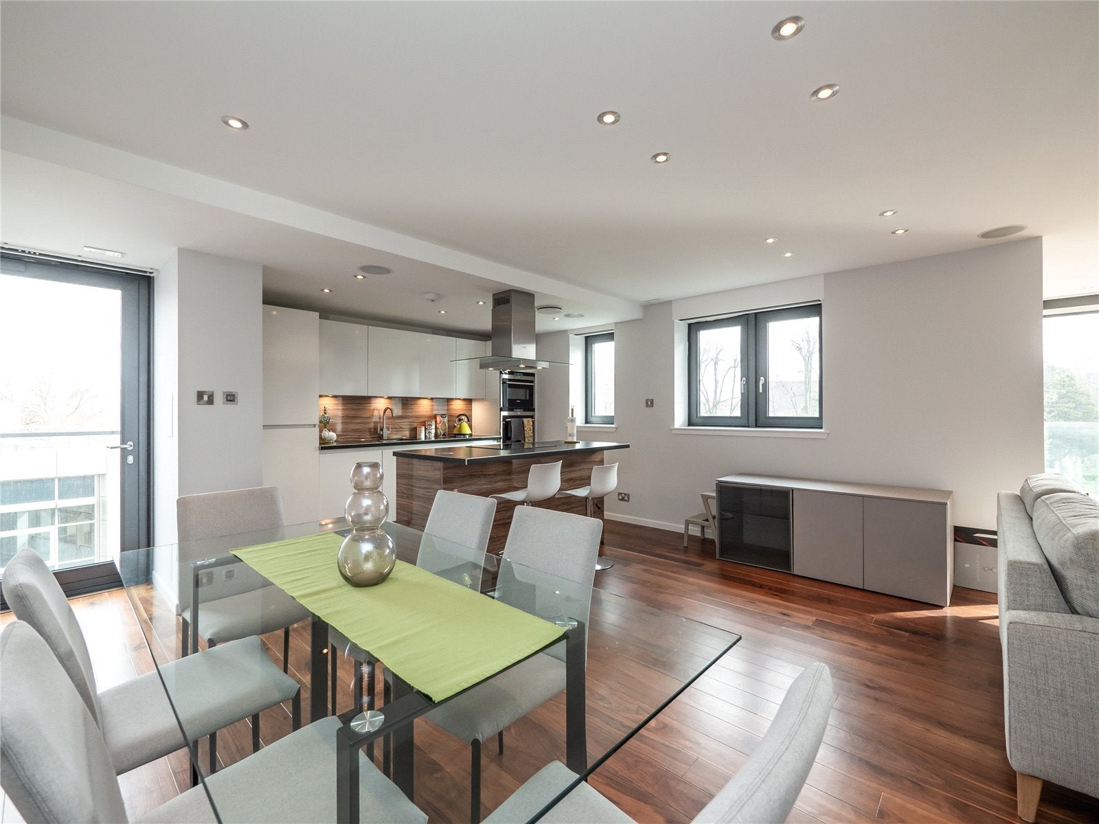 Flat Ravelston Terrace in City of Edinburgh