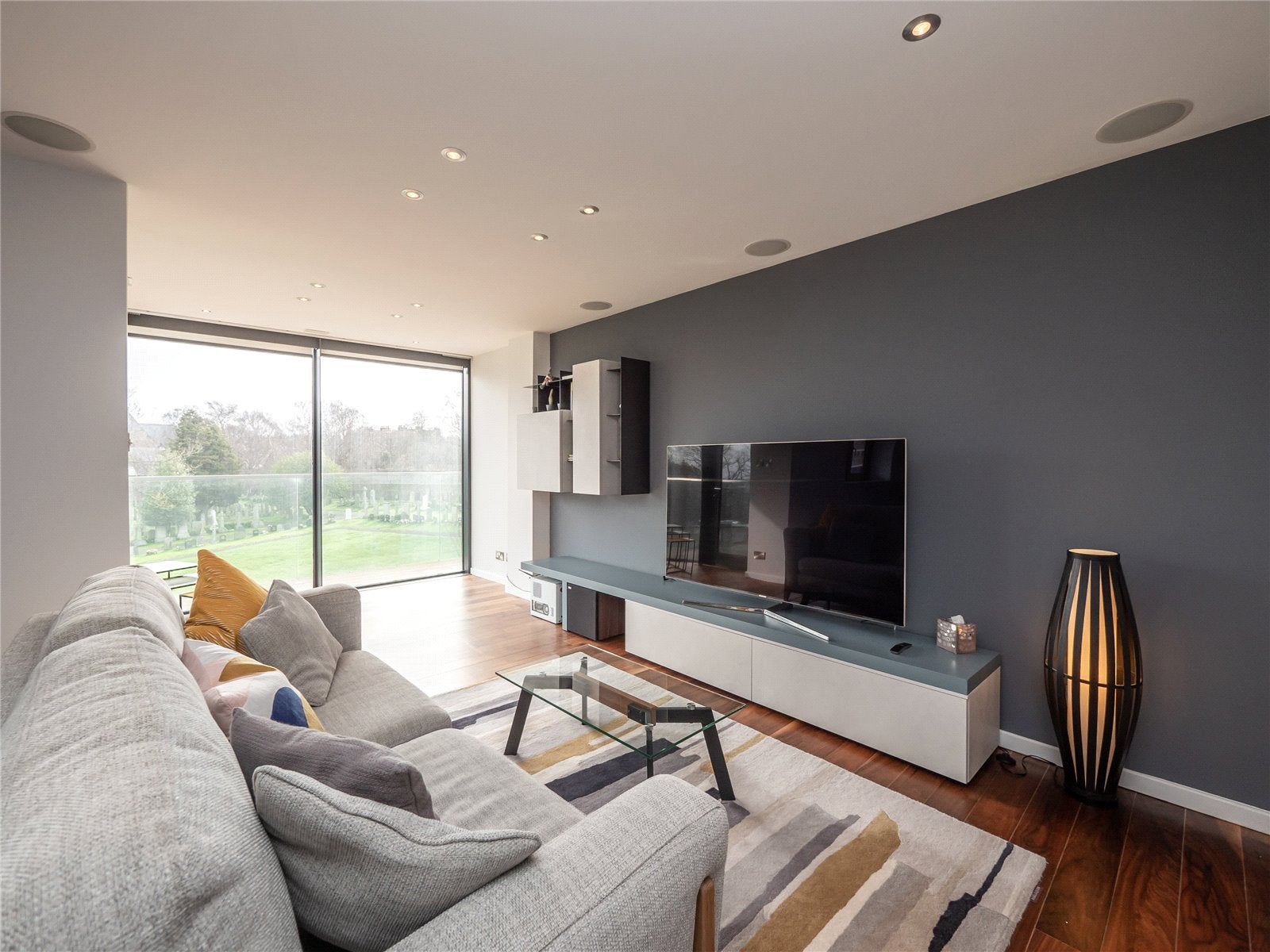 Flat Ravelston Terrace in City of Edinburgh