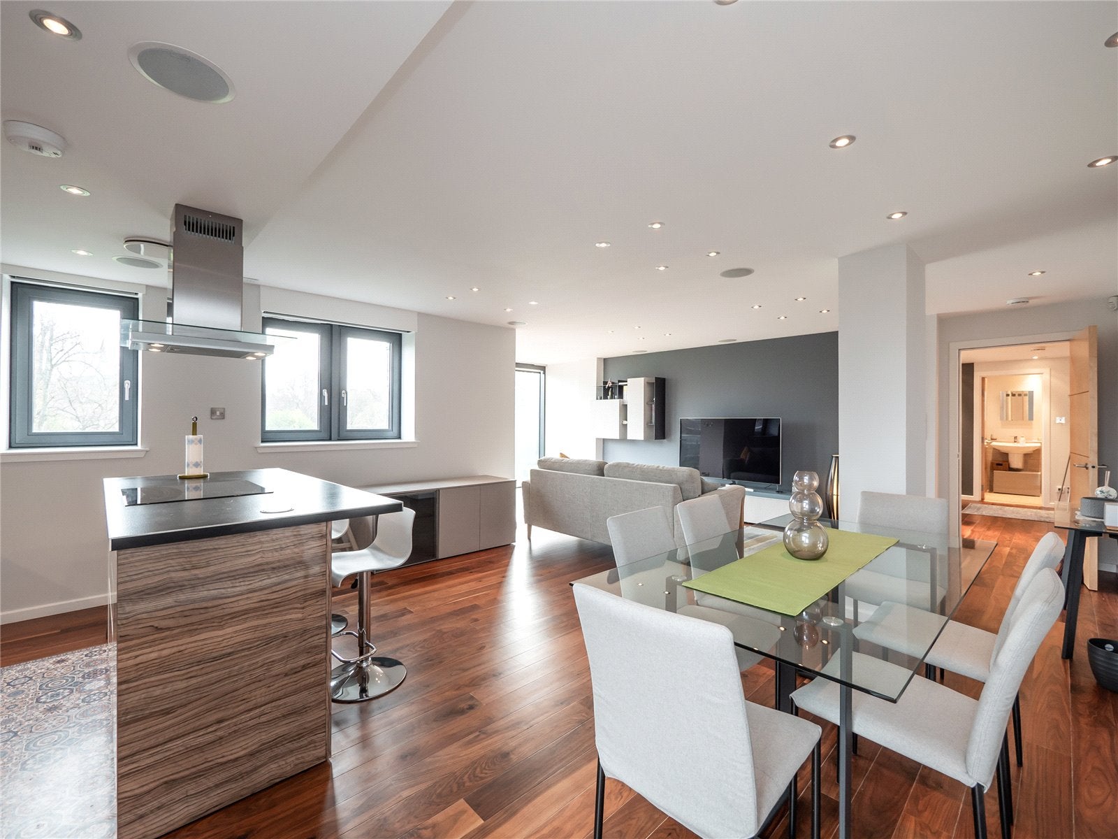 Flat Ravelston Terrace in City of Edinburgh